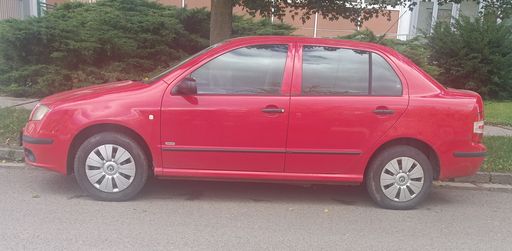 Škoda Fabia sedan
